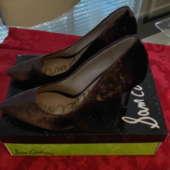 Sam Edelman Velvet Pumps - Picture 3 of 7